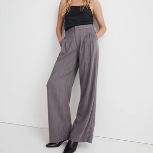 Madewell - The Harlow Low-Slung Wide-Leg Pant in Pinstripe
